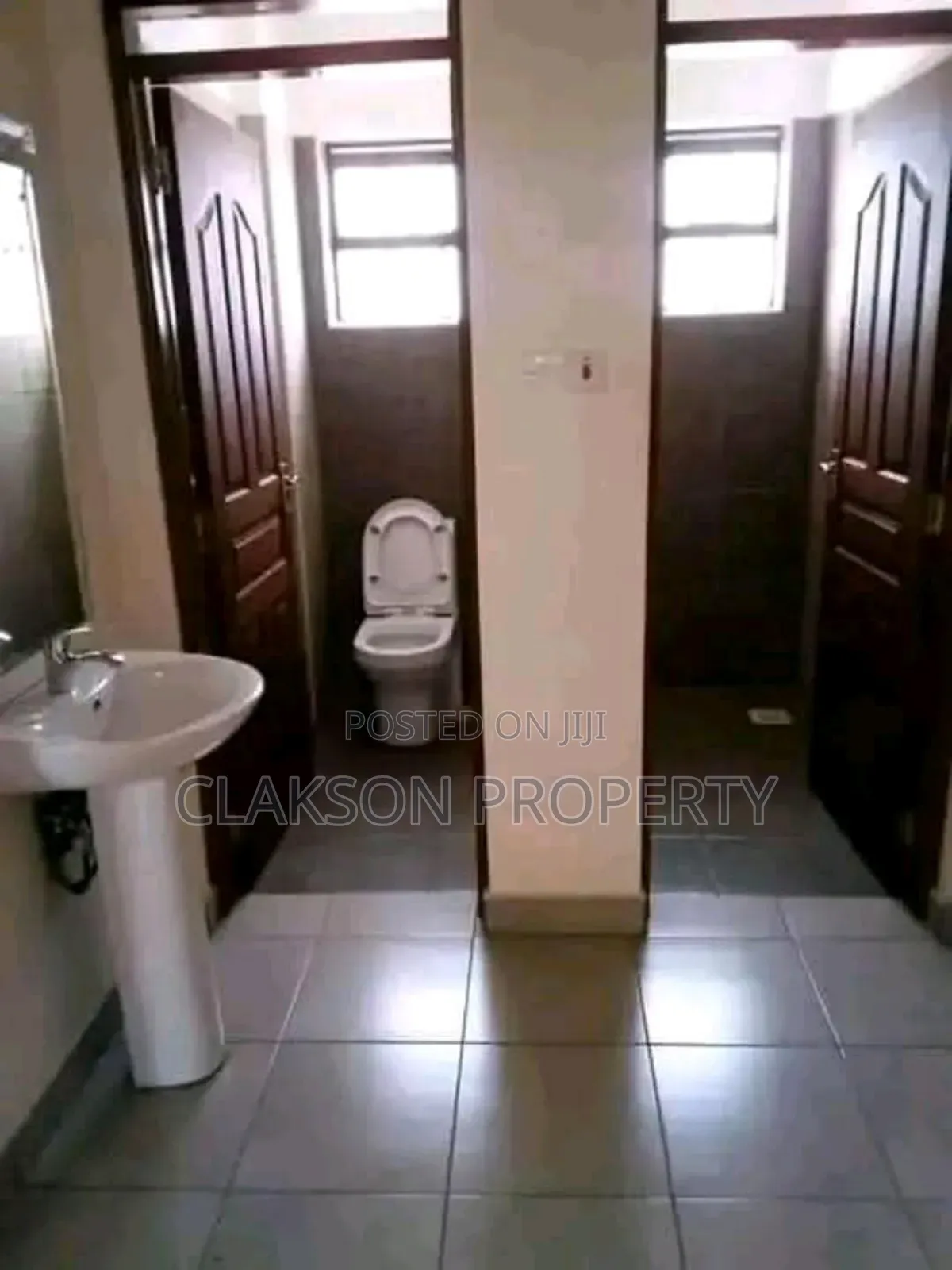 3bdrm Apartment in Ngongroand, Kilimani for rent