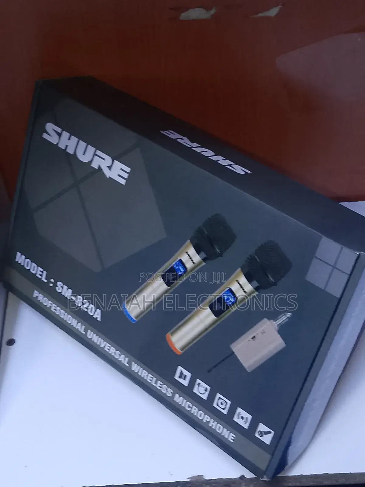 Shure Professional Microphone,Sm- 820a Model Imported