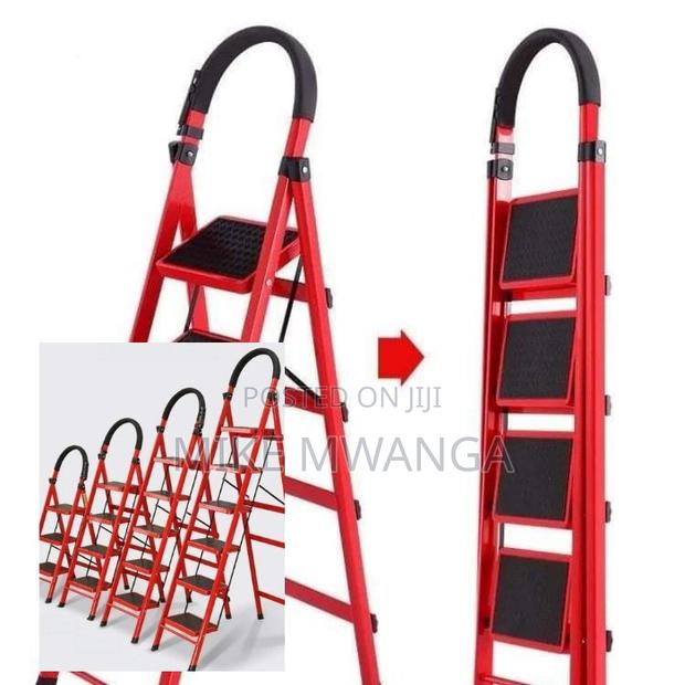Portable Step Ladder - main view