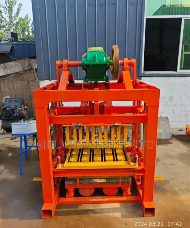 Qtj4-40 Block Making Machine - main view