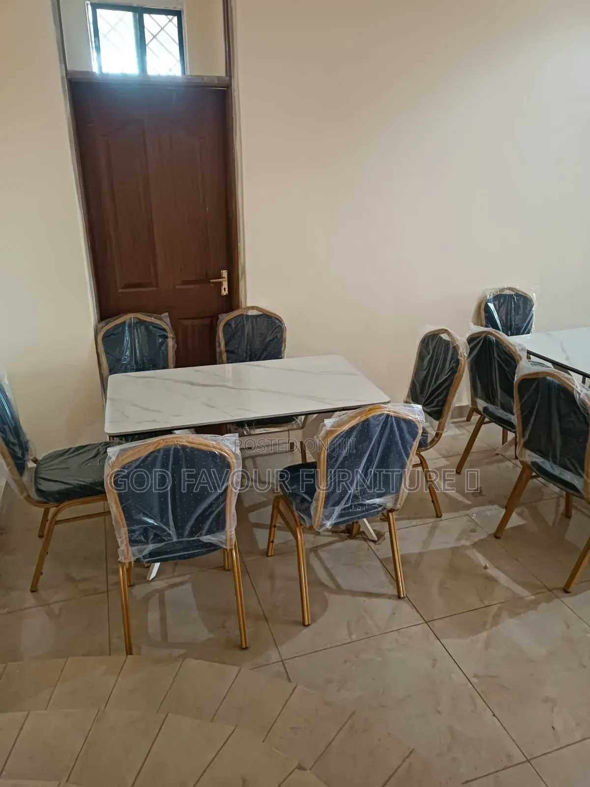 Elegant Modern Dining Table/Hotel Table With 6 Chairs Kj8