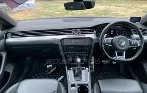 Volkswagen Arteon 2.0T SEL R-Line w/19 AWD 4MOTION 2019 Black