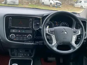 Mitsubishi Outlander 2.4 PHEV AWD 2018 White