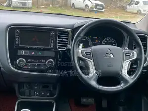 Mitsubishi Outlander 2.4 PHEV AWD 2018 White