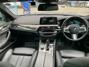 BMW 523i 2018 Gray