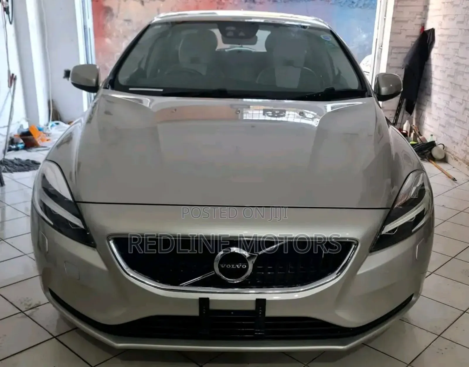 Volvo V40 2018 Brown