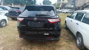 Toyota Harrier 2.0 2019 Black