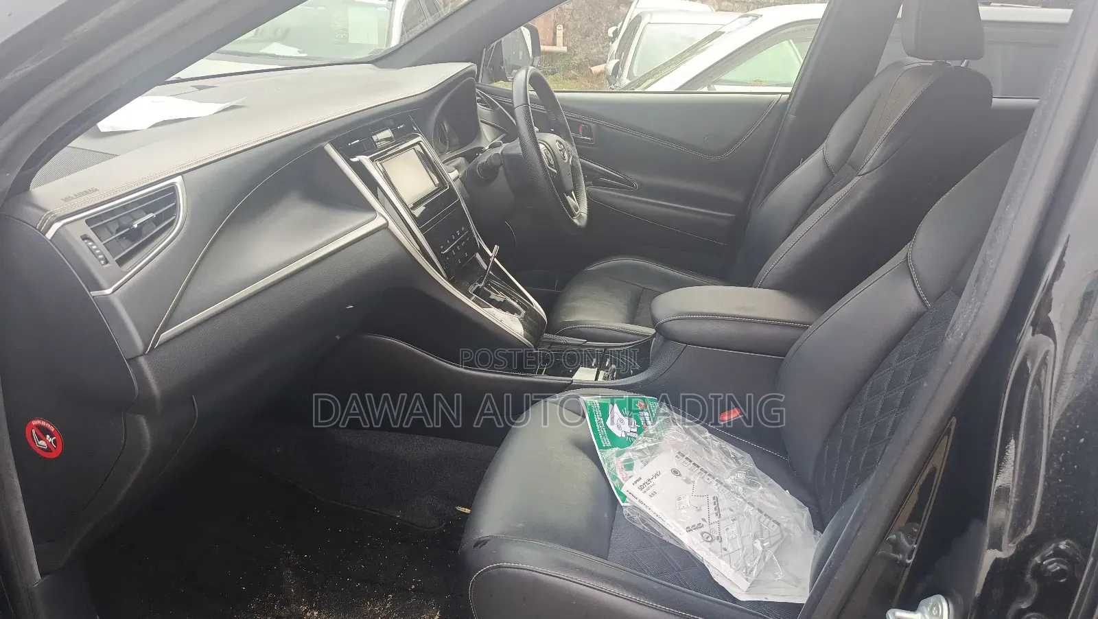 Toyota Harrier 2.0 2019 Black