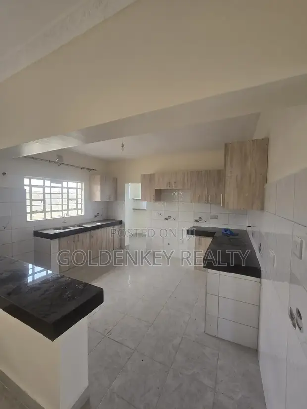 3bdrm Bungalow in Kitengela for sale