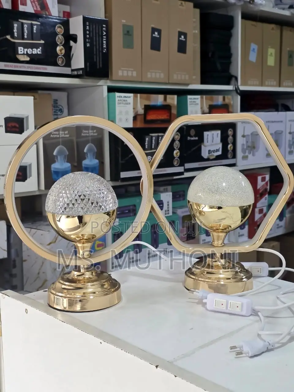 Round Luxury Golden Frosted Glass Led Desk Lamp