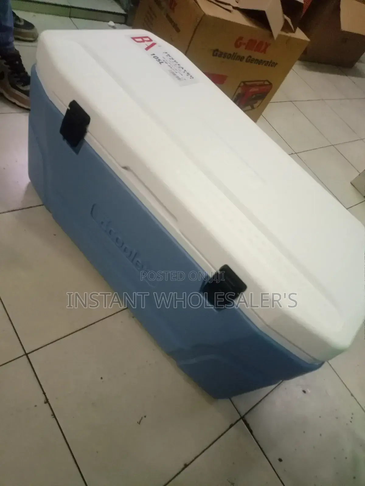 Cooler Box Spacious 105 Litres Capacity