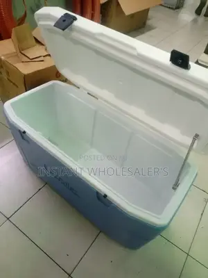 Spacious 105 Litres Cooler Box