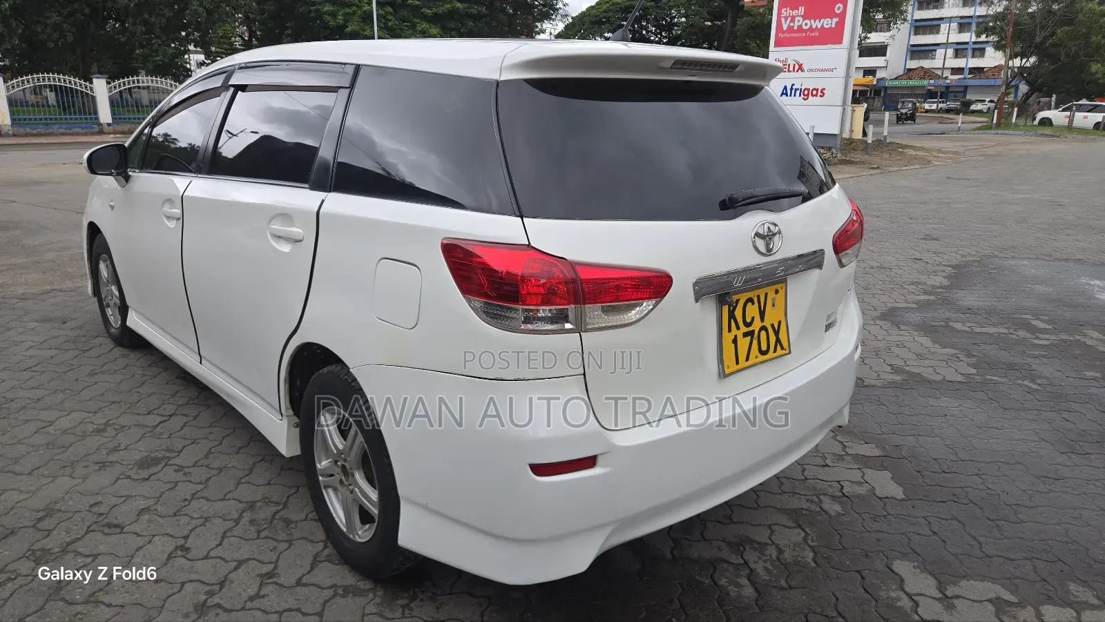 Toyota Wish 2013 White
