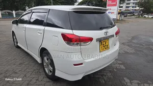 Toyota Wish 2013 White