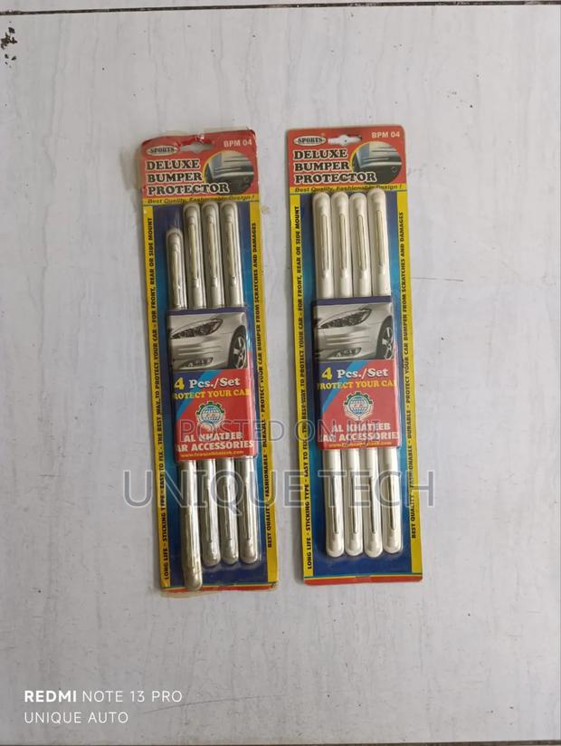 4pcs Bumper Guard Rubber / Anti-Scratch Car Strips - main view