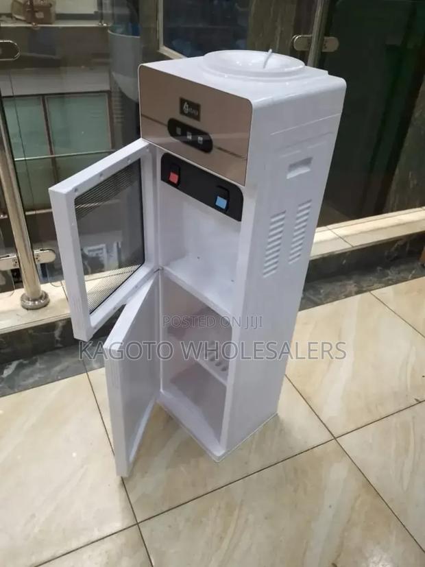 Nunix Z16 Hot and Normal Water Dispenser - main view