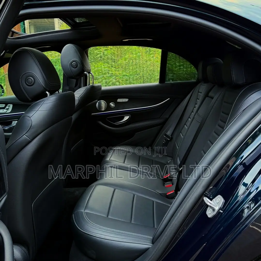 Mercedes-Benz E200 2018 Blue