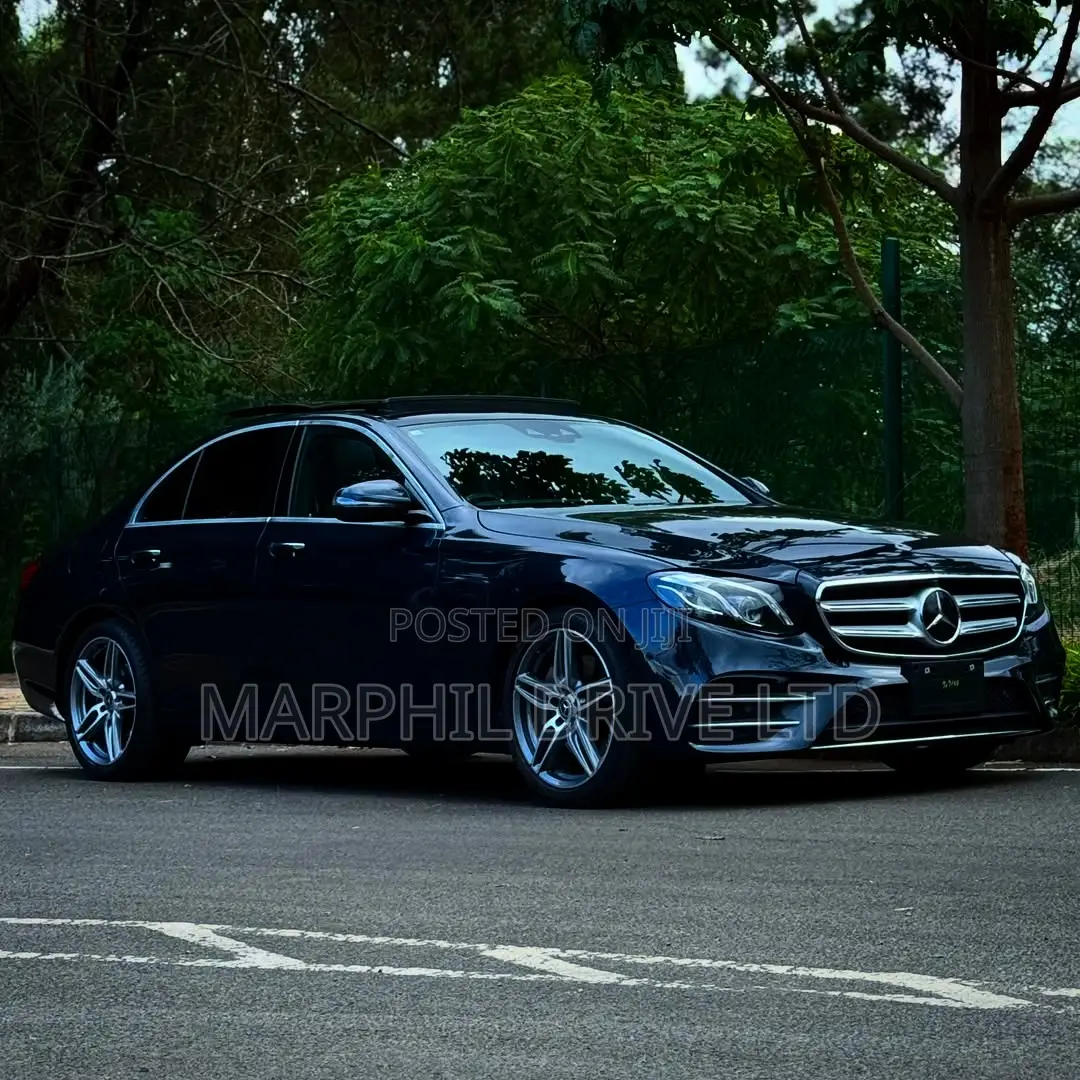 Mercedes-Benz E200 2018 Blue