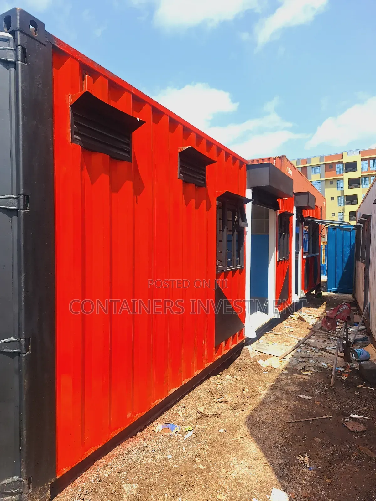 Fabricated 40ft Shipping Container Barbershop and Kitchen