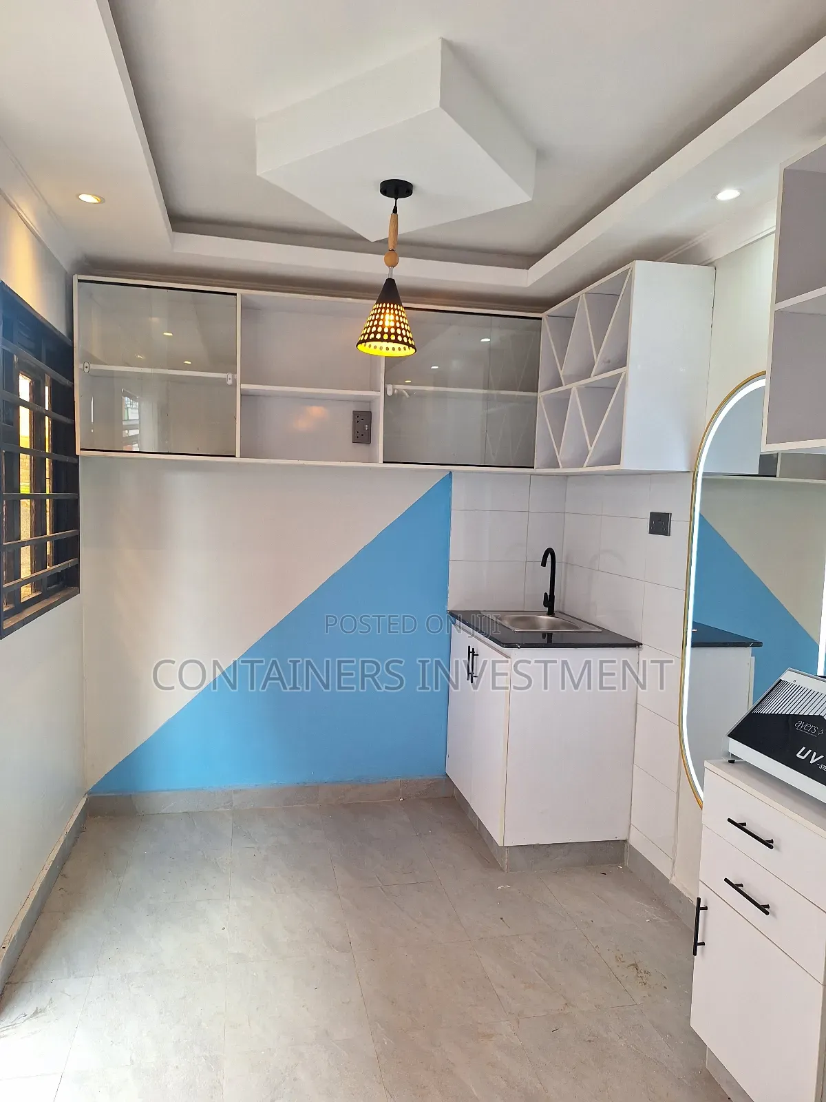 Fabricated 40ft Shipping Container Barbershop and Kitchen