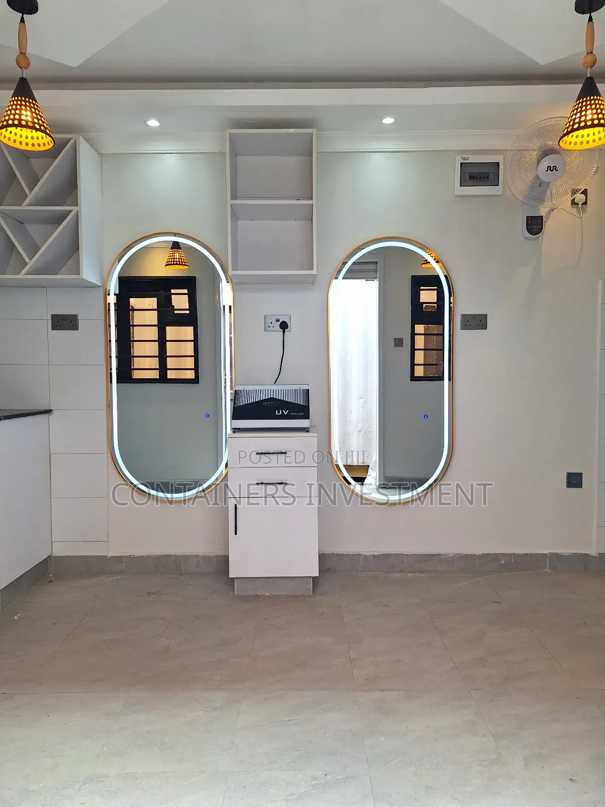 Fabricated 40ft Shipping Container Barbershop and Kitchen