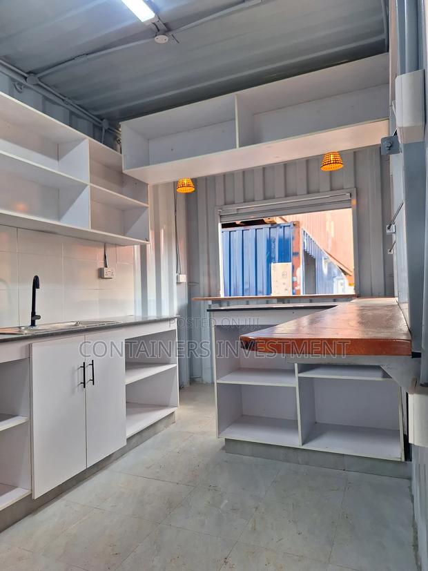 Converted 40ft Container Kitchen and Salon Business Unit. - thumbnail 5