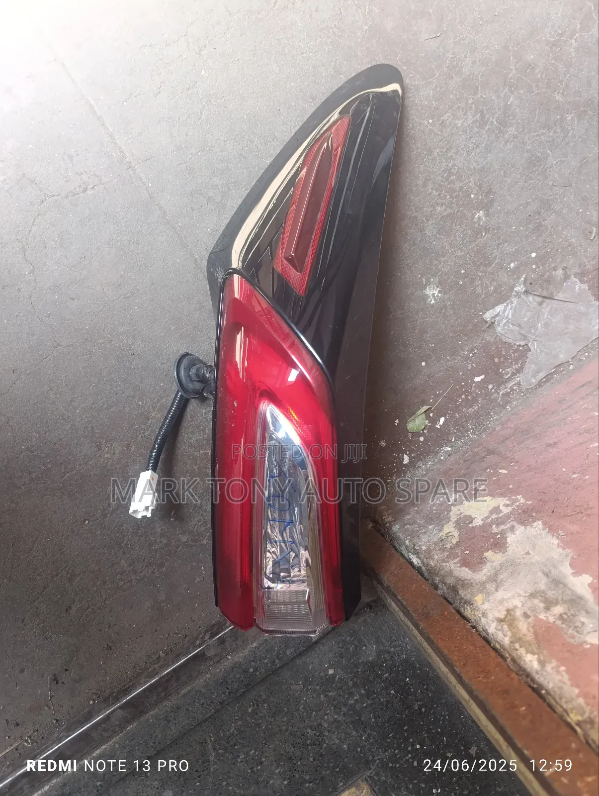 Toyota Harrier Back Body Light Red Type