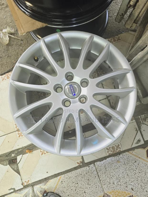 Original Volvo V40,S60, 17 Inch Rims Set