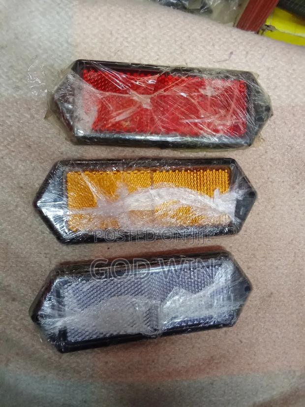 Umber Reflectors