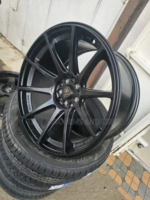 Universal Staggered Offset Rims Size 18 Inch