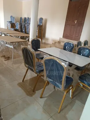 Unique Design Dining Table/Hotel Table With 6 Chairs Ujk9
