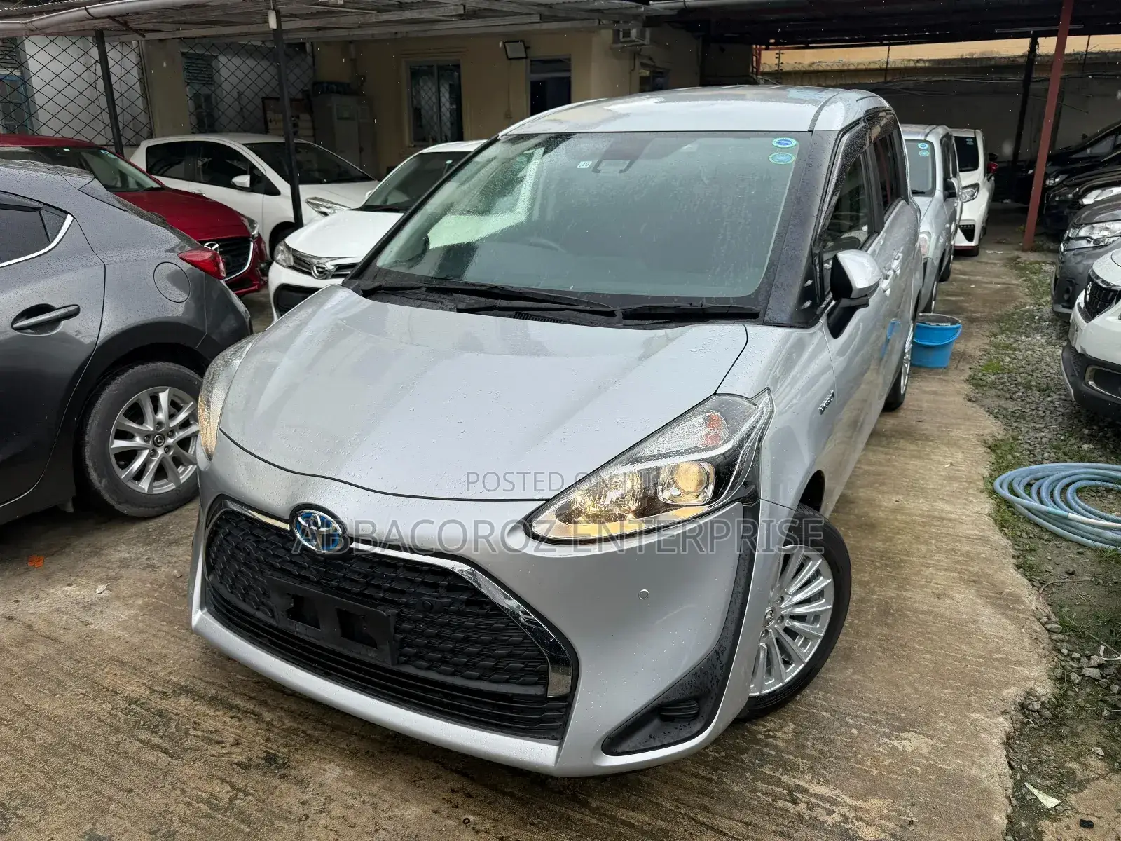 Toyota Sienta 1.5 Hybrid FWD (6-seater) 2019 Silver
