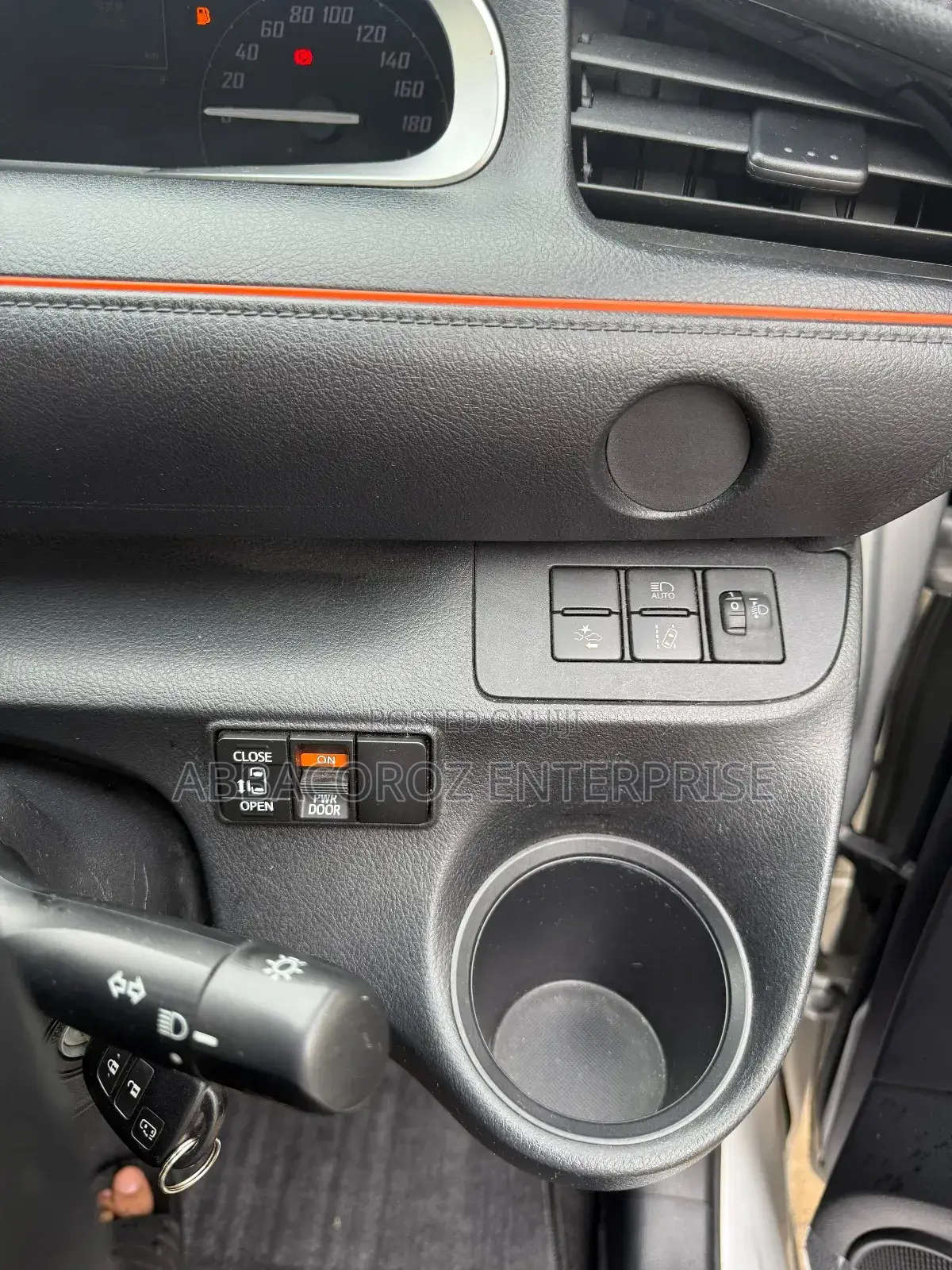 Toyota Sienta 1.5 Hybrid FWD (6-seater) 2019 Silver