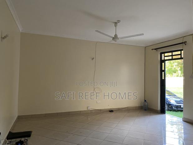 2bdrm Apartment in Nyali for rent - thumbnail 10
