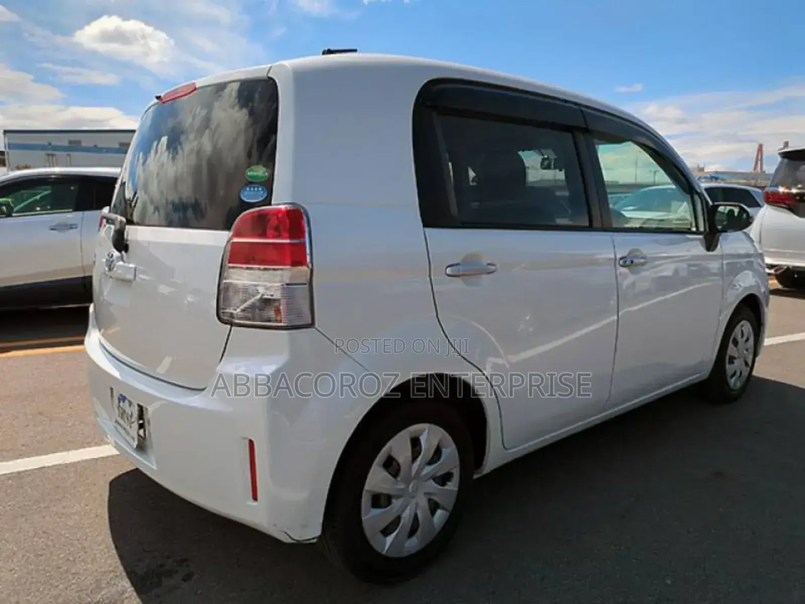 Toyota Spade 1.5 2018 White
