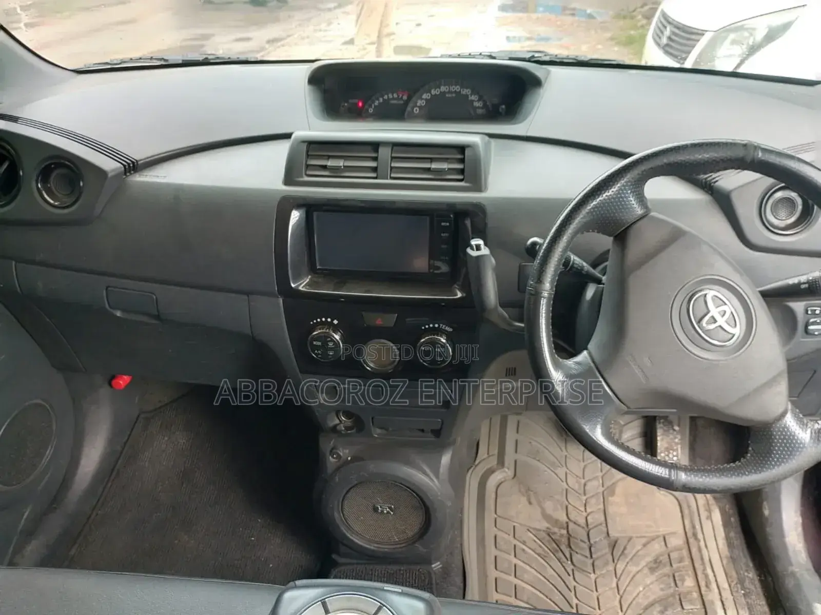 Toyota bB 2015 Brown