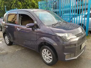 Toyota Spade 2014 Purple