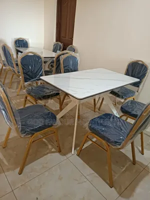 White Smooth Dining Table/Hotel Table With 6 Chairs Uhg6