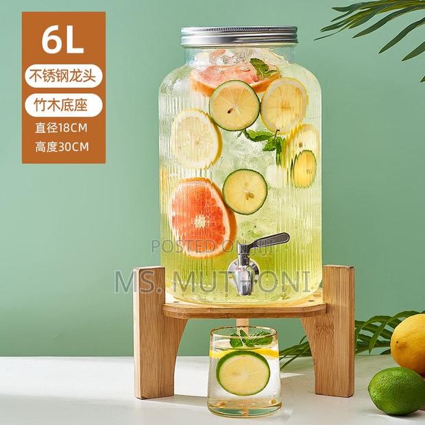 Aesthetic 6l Ribbed Juice Dispenser With Bamboo Stand -