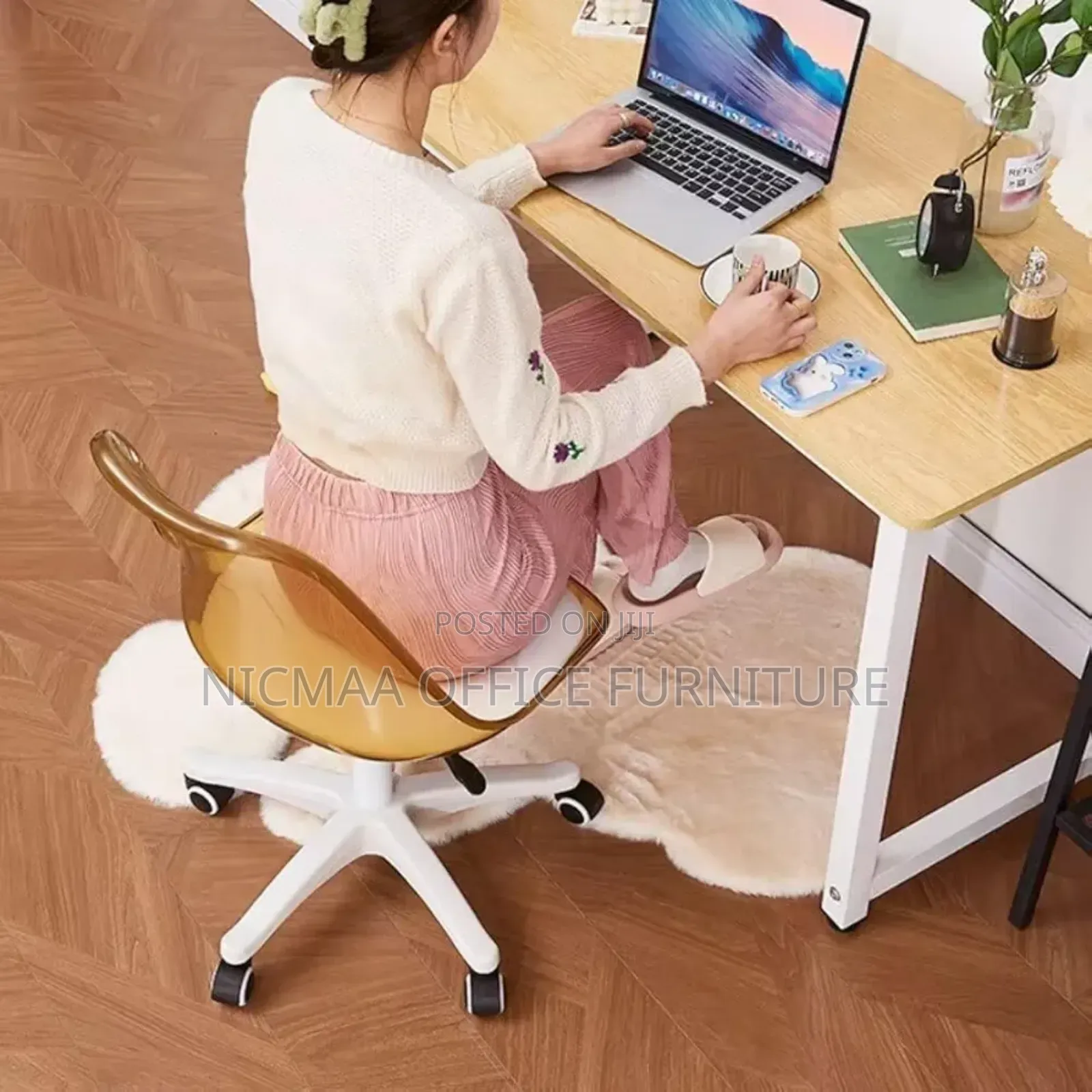 Acrylic Comfort Eames 360° Ergo Task Chair