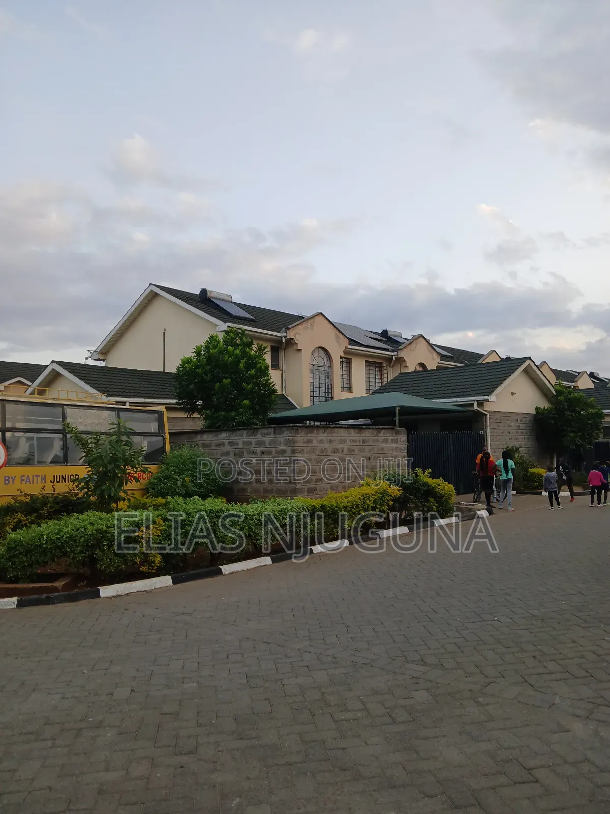 4bdrm Maisonette in Donholm Greenspan for rent