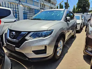 Nissan X-Trail 2.0 Petrol FWD 2017 Silver