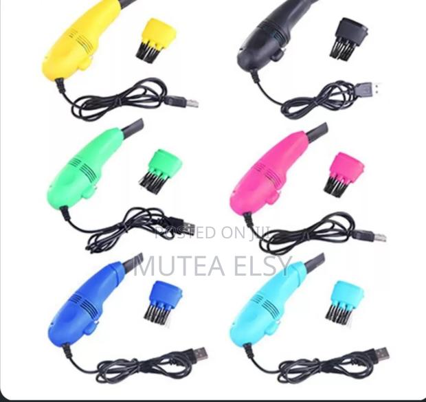 Computer/Labtop Keyboard Camera Cleaner - main view