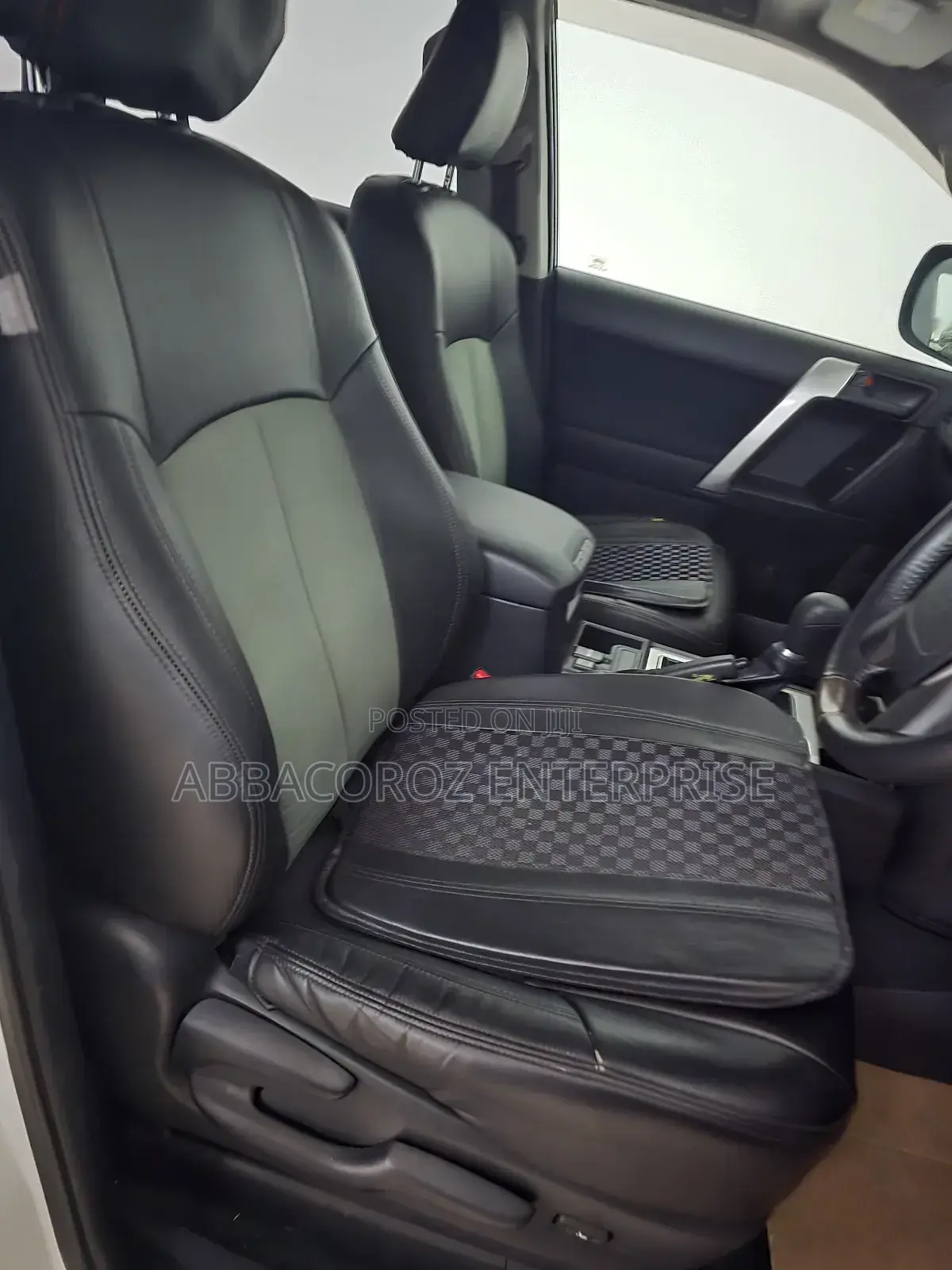 Toyota Land Cruiser Prado 2.7 2019 White