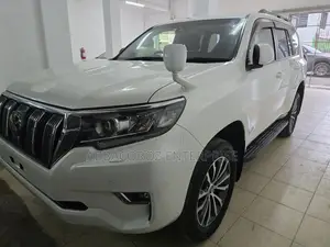 Toyota Land Cruiser Prado 2.7 2019 White