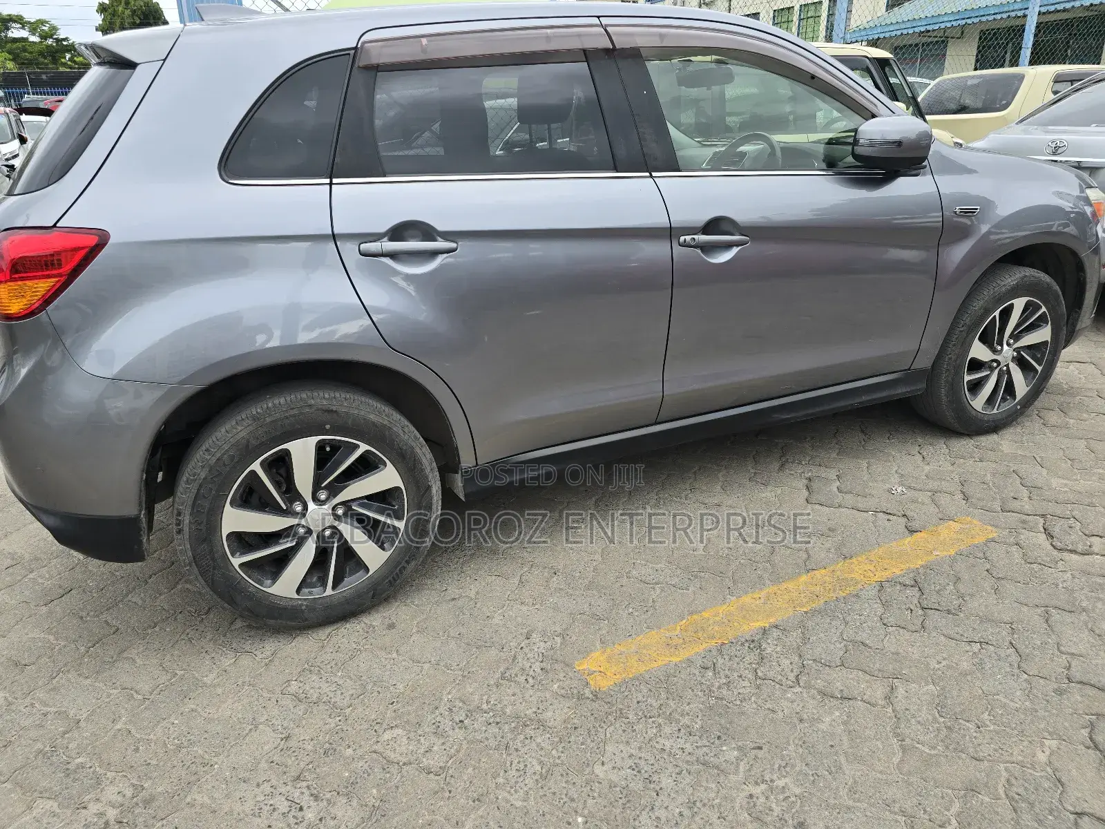 Mitsubishi RVR 2016 Gray