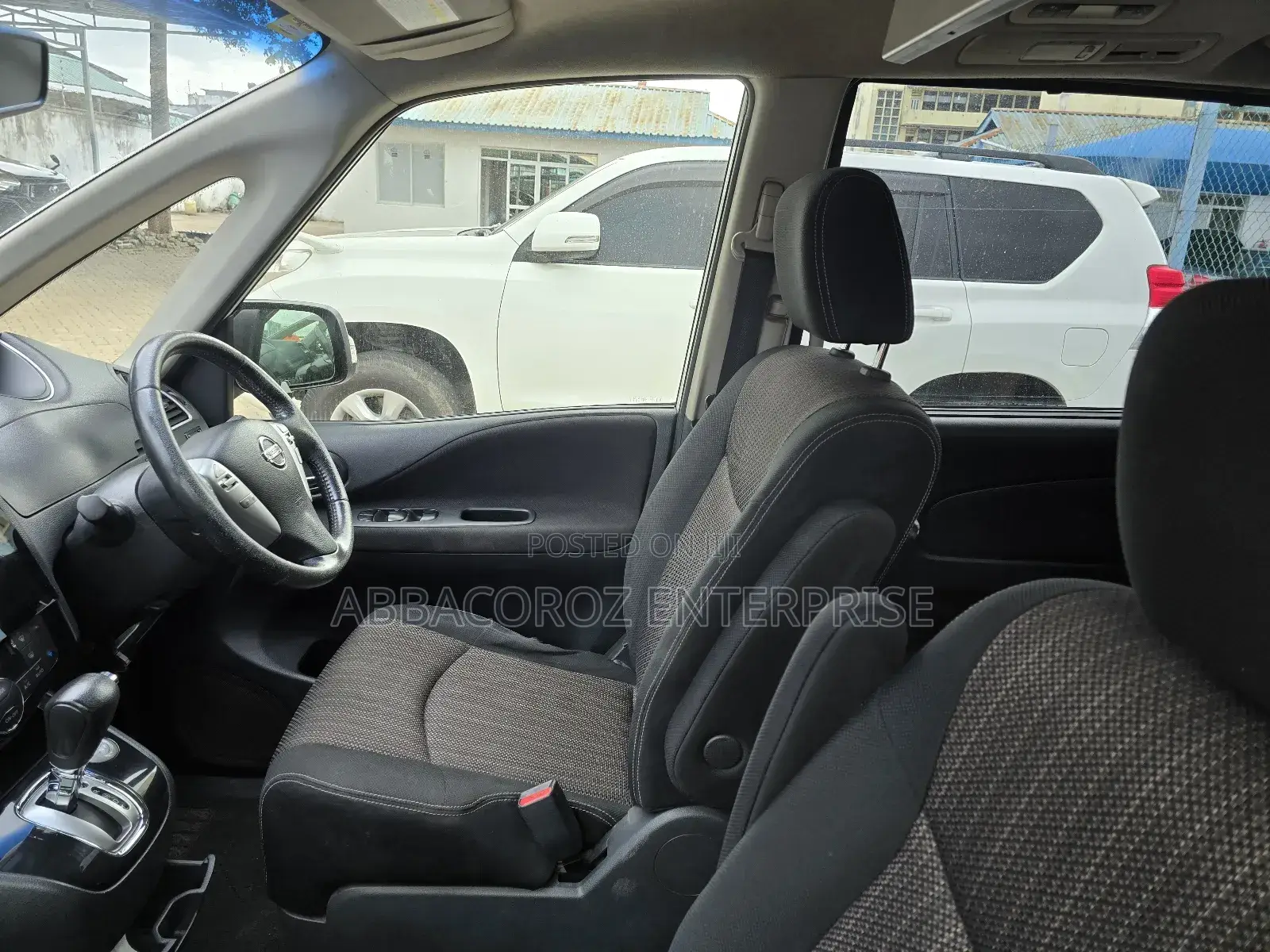 Nissan Serena 2016 White