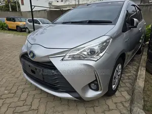 Toyota Vitz 1.5 FWD Hybrid 5dr 2019 Silver
