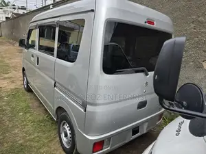 Suzuki Every Wagon 2018 Silver