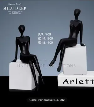 *Decorative Sitting Figure Model